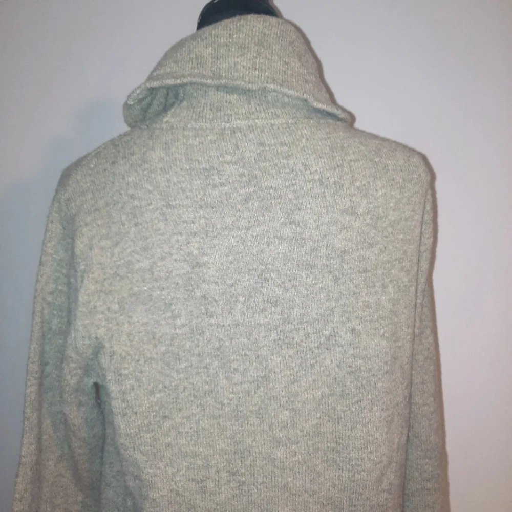 J. Crew Lambswool Sweater Size Small
